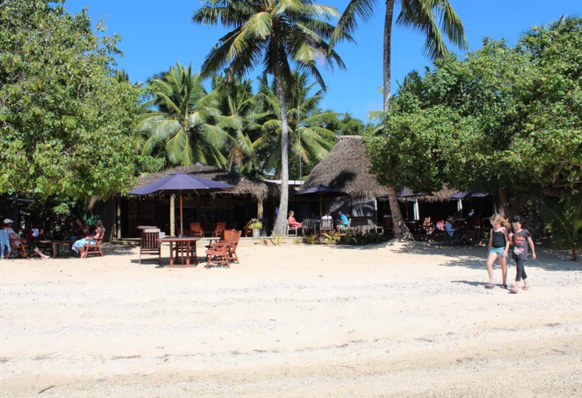 Tongan Beach Resort Utungake Экстерьер фото